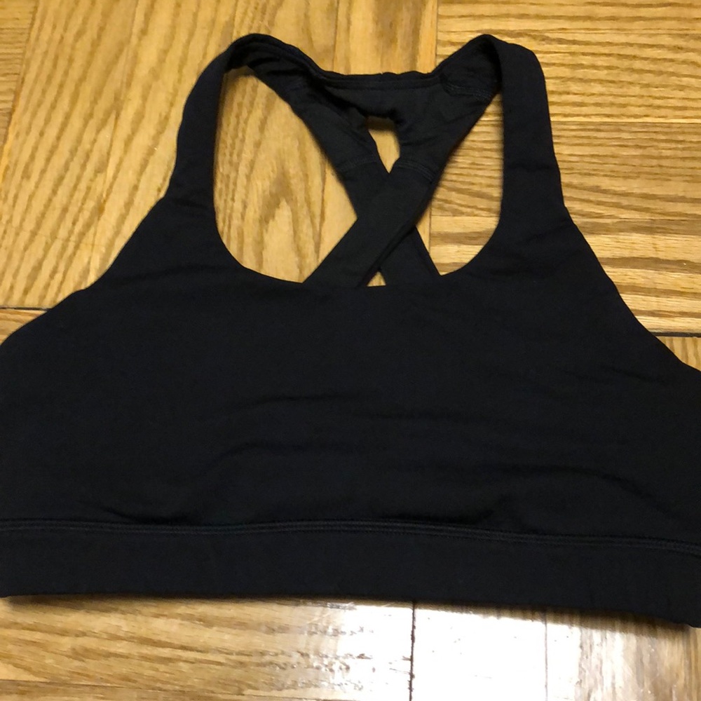 Lululemon bra size 6